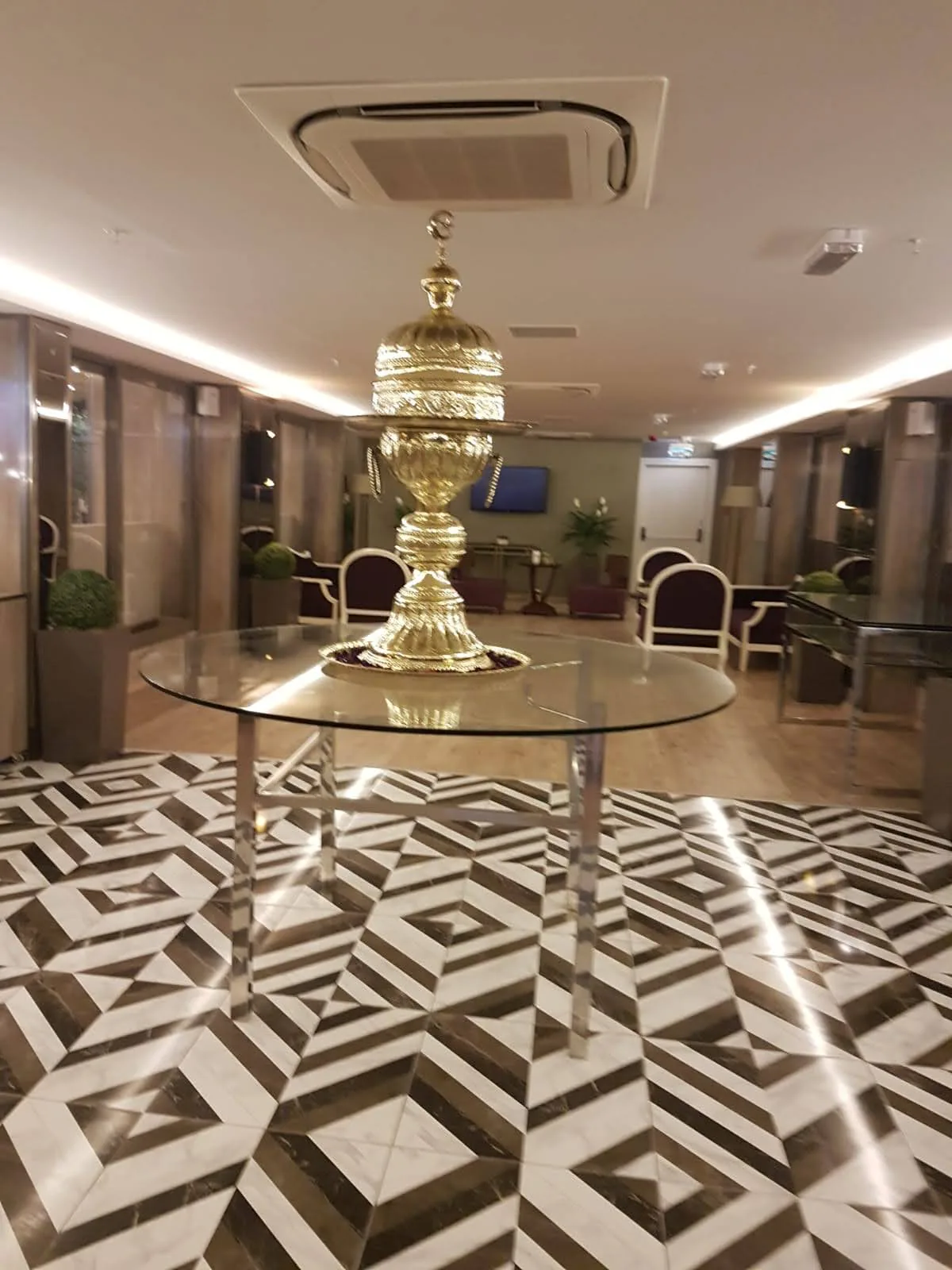 Hilton Otel — fotoğraf 6